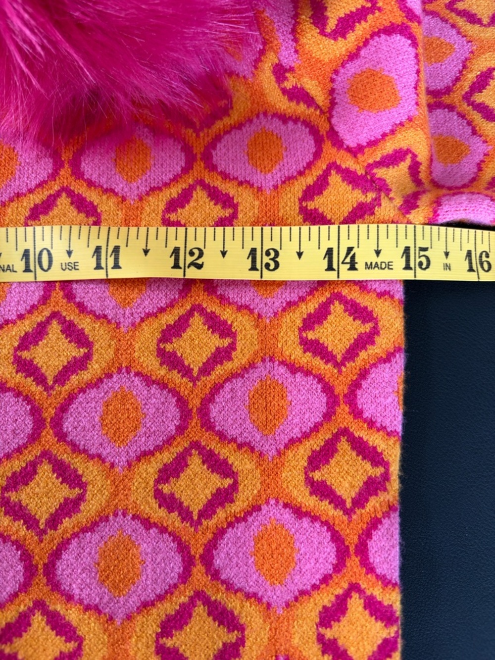 Show Me Your Mumu Zermatt Pink Geo Jacquard Faux Fur 2pc Set Small - Picture 8 of 15